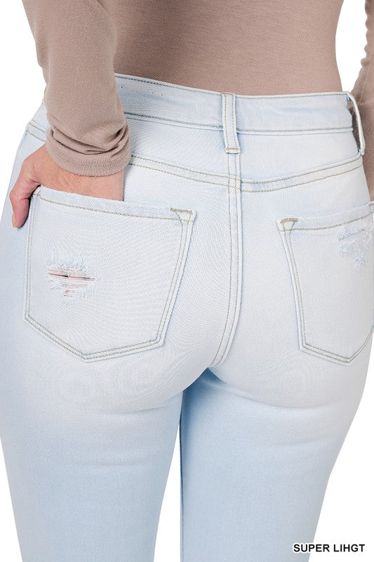 Super Destroyed Light Wash Skinny Jean